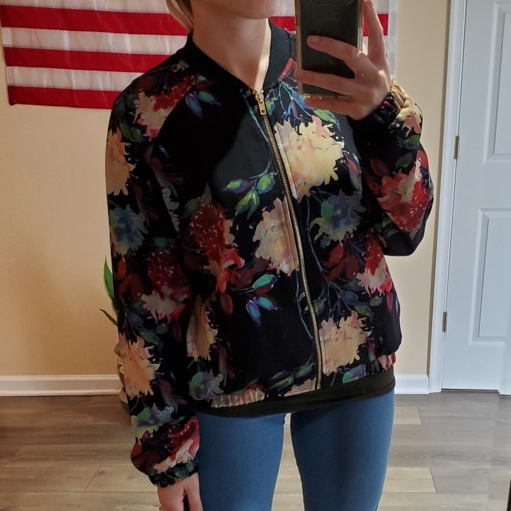 JUST Fab floral bomber jacket. Preowned